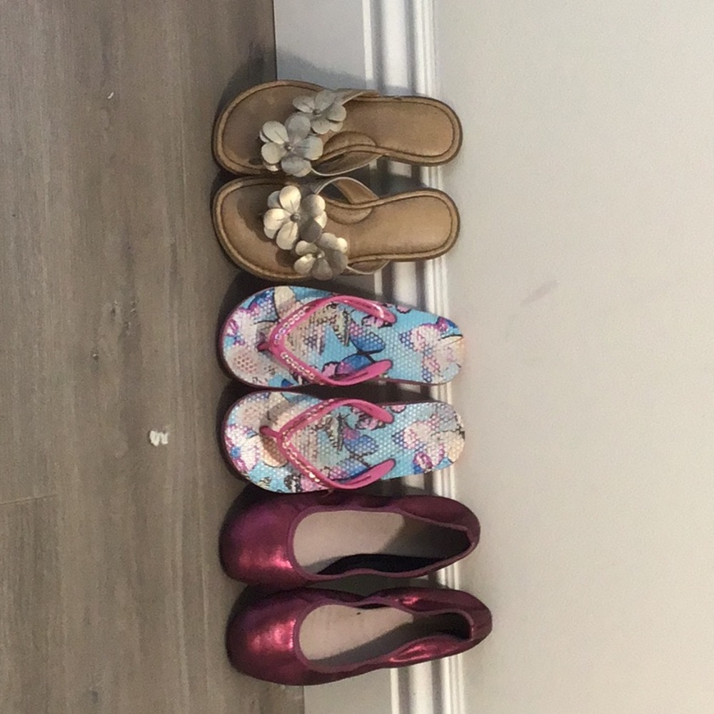 Girls shoes
